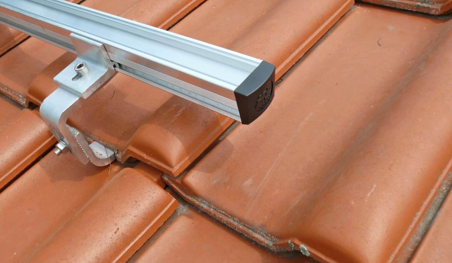 Dachhalterung F r Solarmodule ROVA Solar dachhalterung-f-r-solarmodule-rova-solar